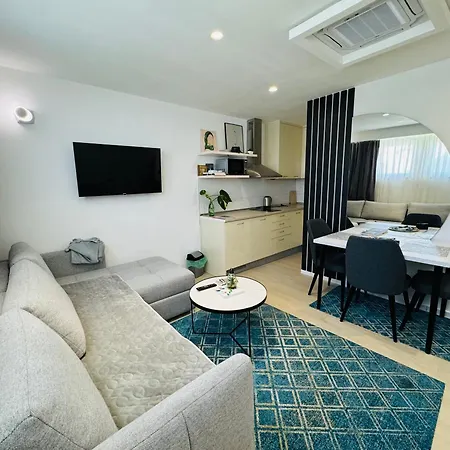 Golden Soul Old Town - Walk Everywhere Sarajevo