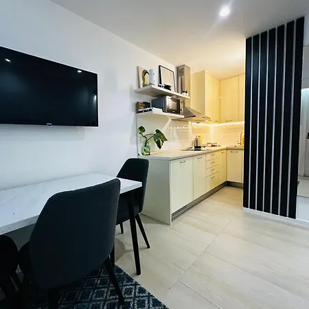 Golden Soul Old Town - Walk Everywhere Sarajevo