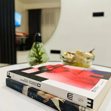 Golden Soul Old Town - Walk Everywhere